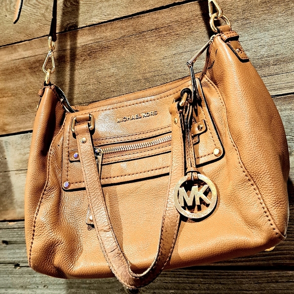 Michael Kors Handbags - Michael Kors Gilmore Medium East West Leather Satchel Bag